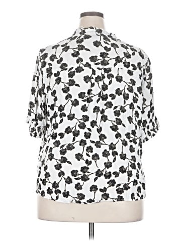 Lane Bryant Short Sleeve Blouse (view 2)