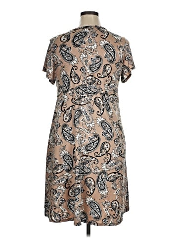 Tiffany & Grey Casual Dress (view 2)