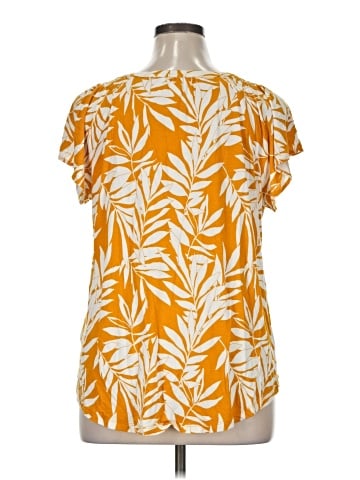 Liz Claiborne Short Sleeve T-Shirt (view 2)