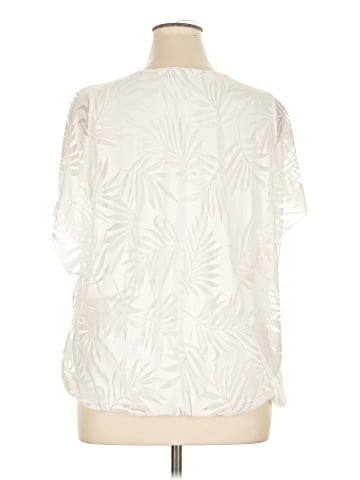 Cha Cha Vente Short Sleeve Blouse (view 2)