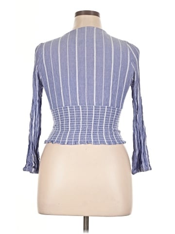 American Eagle Outfitters 3/4 Sleeve Top (view 2)