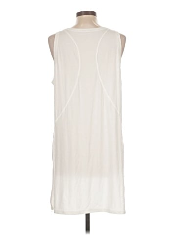 Active by Old Navy Sleeveless T-Shirt (view 2)