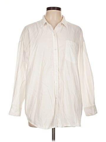 Old Navy Long Sleeve Button-Down Shirt (view 1)
