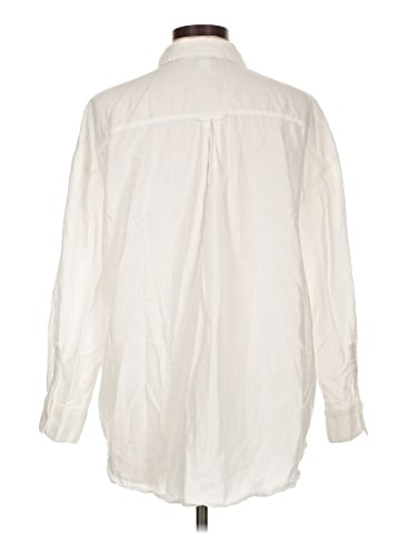 Old Navy Long Sleeve Button-Down Shirt (view 2)