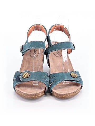Taos Wedges (view 2)