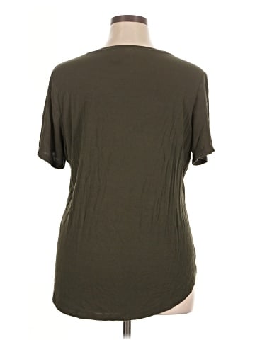 Old Navy Short Sleeve T-Shirt (view 2)