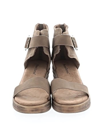Pierre Dumas Wedges (view 2)