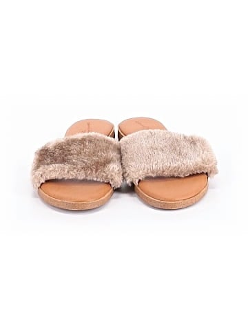 Universal Thread Sandals (view 2)