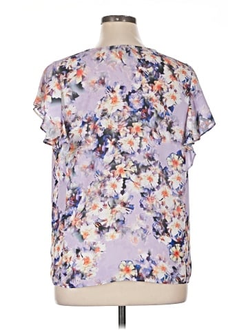 Liz Claiborne Career Short Sleeve Blouse (view 2)