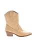 Universal Thread Tan Boots Size 6 1/2 - photo 1