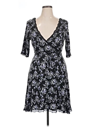 Hot Topic Casual Dress (view 1)
