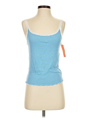 colsie Tank Top (view 1)