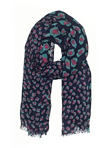 Curations Scarf (view 1)