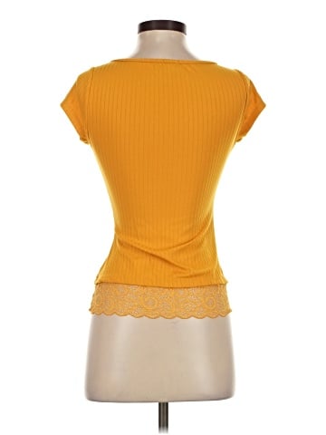 rue21 Short Sleeve Top (view 2)