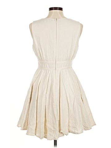 House of Harlow 1960 Cocktail Dress (view 2)