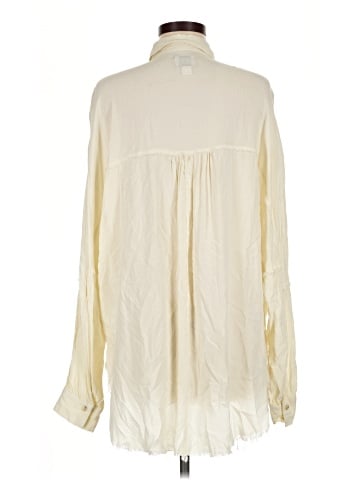 BDG Long Sleeve Button-Down Shirt (view 2)