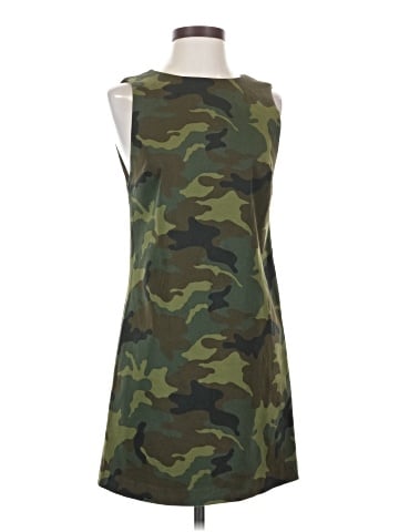 Alice + Olivia Casual Dress (view 1)