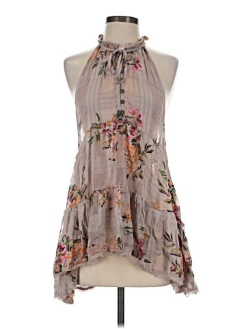 Kimchi Blue Sleeveless Blouse (view 1)