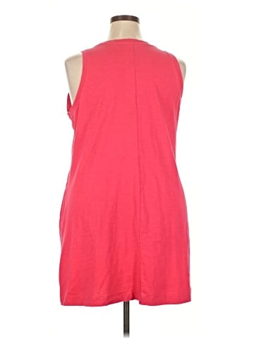 Old Navy Sleeveless T-Shirt (view 2)