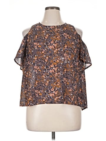 Xhilaration Short Sleeve Blouse (view 1)