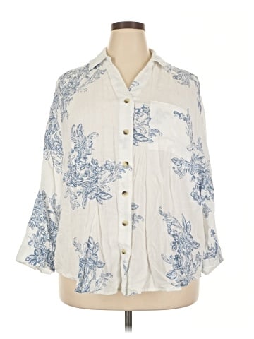 Club Z Collection 3/4 Sleeve Button-Down Shirt (view 1)