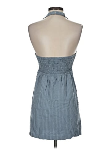 Monteau Sleeveless Button-Down Shirt (view 2)