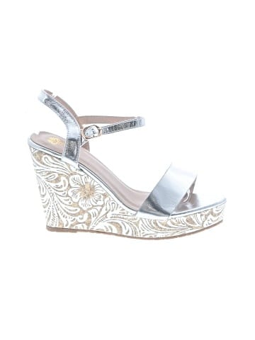 Black Swan Wedges (view 1)