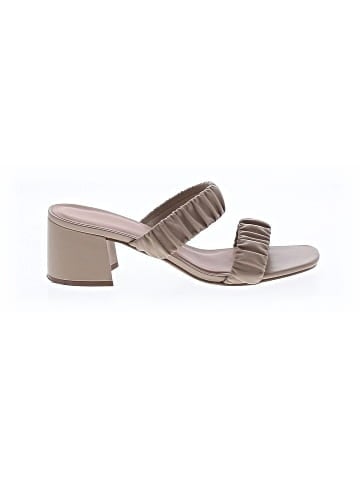 Old Navy Sandals (view 1)