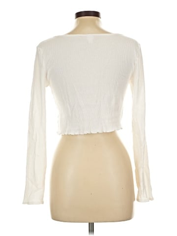 colsie Long Sleeve Top (view 2)