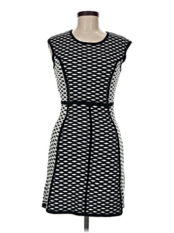 Sandra Darren Casual Dress (view 1)