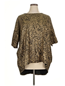 Lularoe 3/4 Sleeve T-Shirt (view 1)