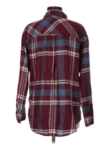 Maurices Long Sleeve Button-Down Shirt (view 2)