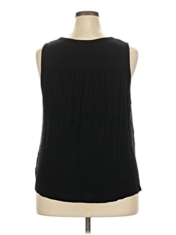 Maurices Sleeveless T-Shirt (view 2)