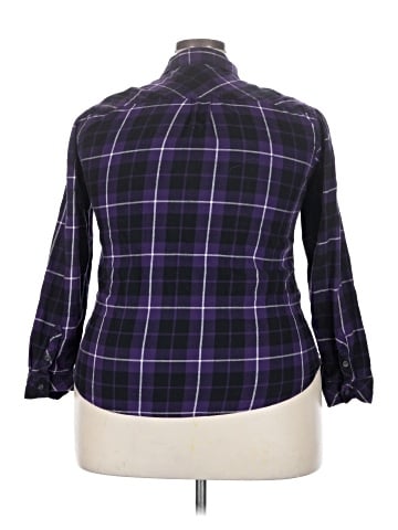 Kohl's Long Sleeve Button-Down Shirt (view 2)