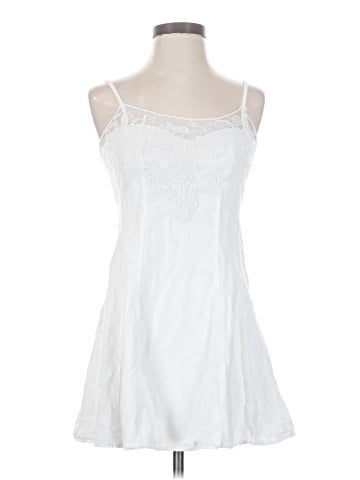 American Eagle Outfitters Casual Dress (view 1)