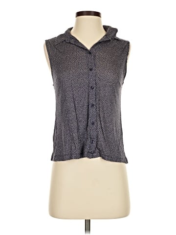 Pimkie Sleeveless Button-Down Shirt (view 1)