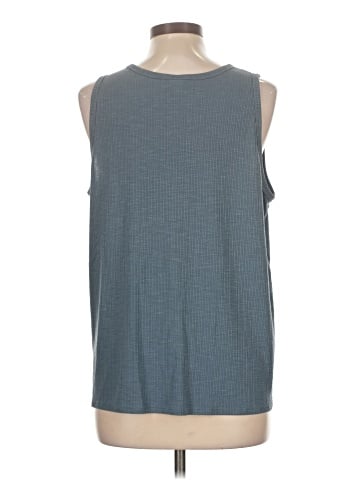 Old Navy Sleeveless T-Shirt (view 2)