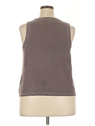 Old Navy Sleeveless T-Shirt (view 2)