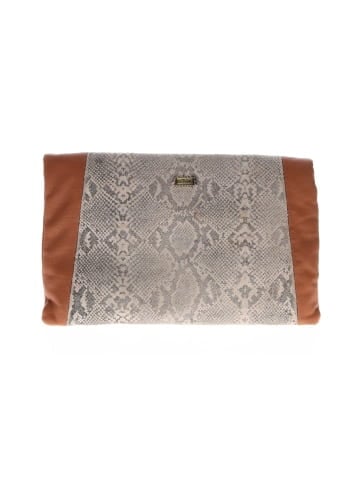 Be&D Clutch (view 2)