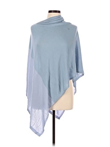 Simply Noelle Poncho (view 1)