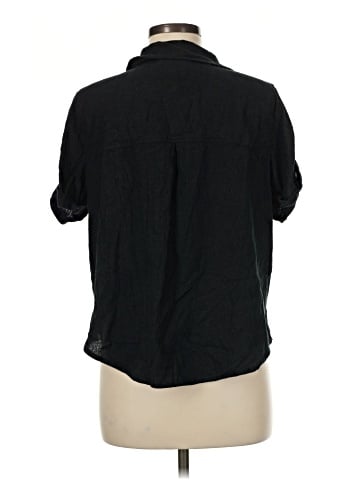 Universal Thread 3/4 Sleeve Button-Down Shirt (view 2)
