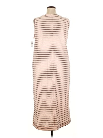 Old Navy Casual Dress (view 2)