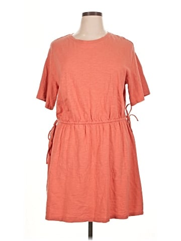 Old Navy Casual Dress (view 1)