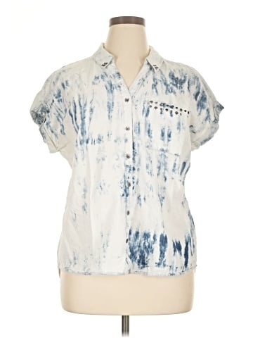 Rock & Republic Short Sleeve Button-Down Shirt (view 1)