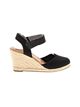 Kelly & Katie Wedges