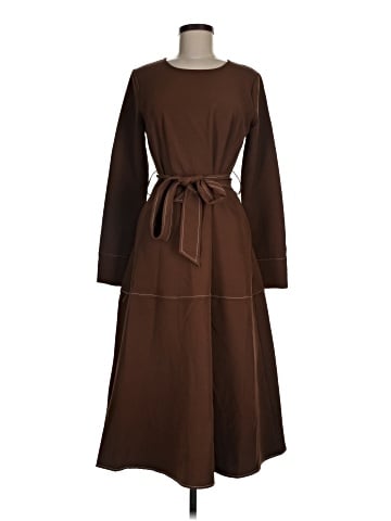 Zoe and Claire Casual Dress (view 1)