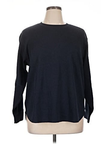 Uniqlo Long Sleeve T-Shirt (view 1)