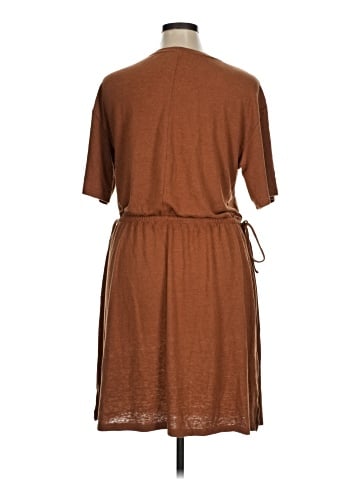 Old Navy Casual Dress (view 2)