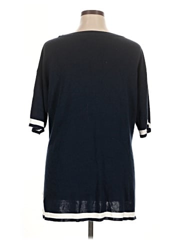 Preston & York Poncho (view 2)