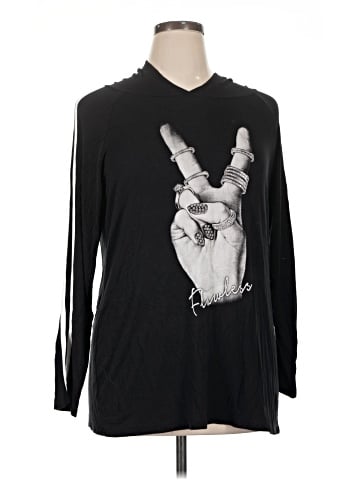 Free Kisses Long Sleeve Top (view 1)